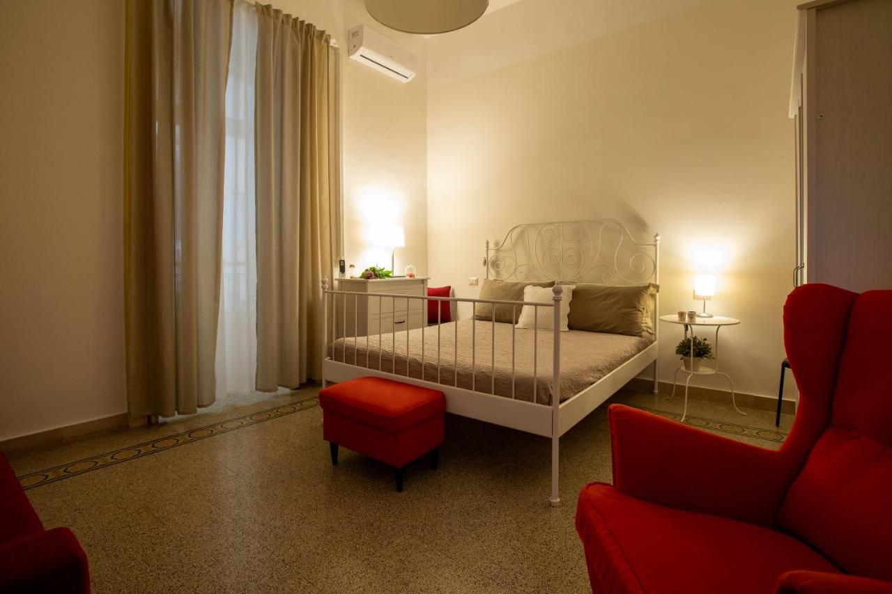 Sichelgaita Apartment Salerno Bagian luar foto