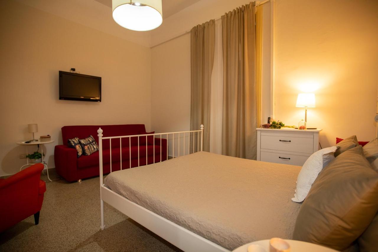 Sichelgaita Apartment Salerno Bagian luar foto