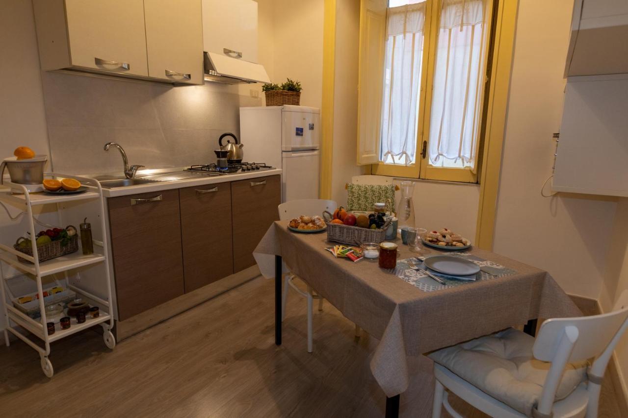Sichelgaita Apartment Salerno Bagian luar foto