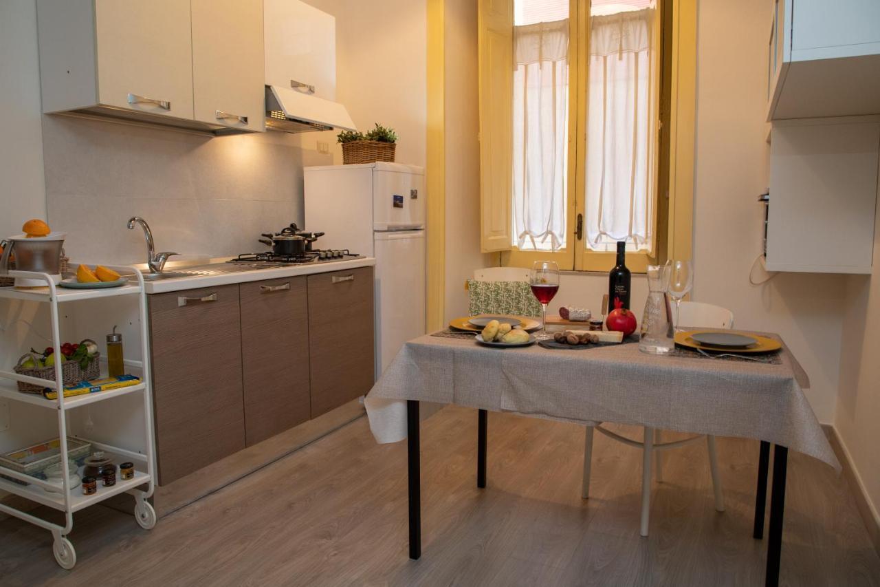 Sichelgaita Apartment Salerno Bagian luar foto