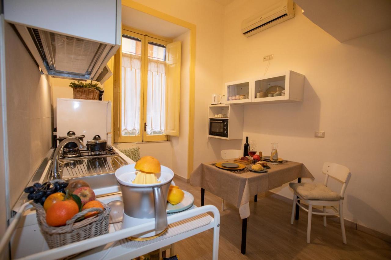 Sichelgaita Apartment Salerno Bagian luar foto